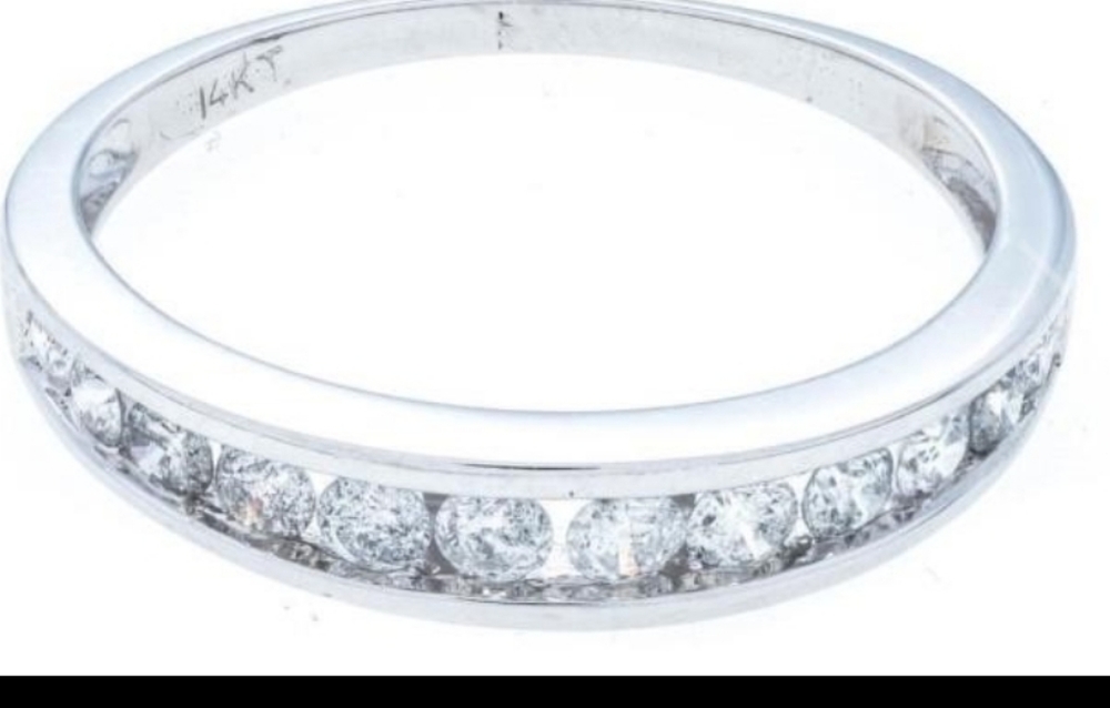 14KT Diamond Ring 12 channel set diamonds 0.39ct